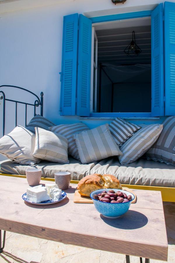 The Olive Cottage - Ithaca Ваті Екстер'єр фото