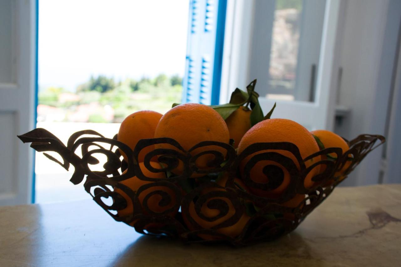 The Olive Cottage - Ithaca Ваті Екстер'єр фото